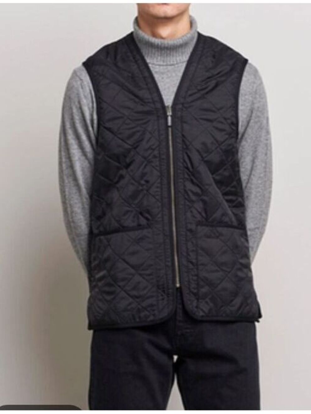 Size M - Barbour Men's Navy Polarquilt Zip-In Vest - Picture 4 of 9